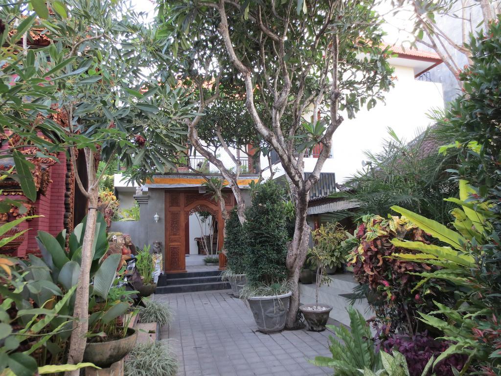 Putri Homestay Sanur  Luaran gambar