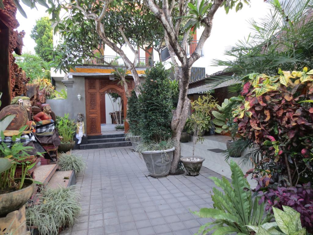 Putri Homestay Sanur  Luaran gambar